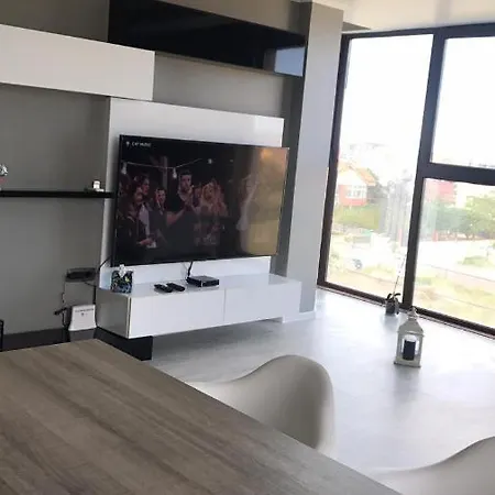 Rashela Apartament דירה *