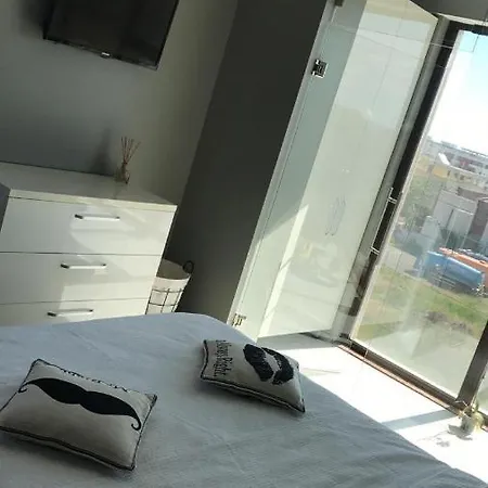 דירה Rashela Apartament *
