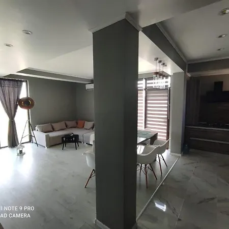דירה Rashela Apartament